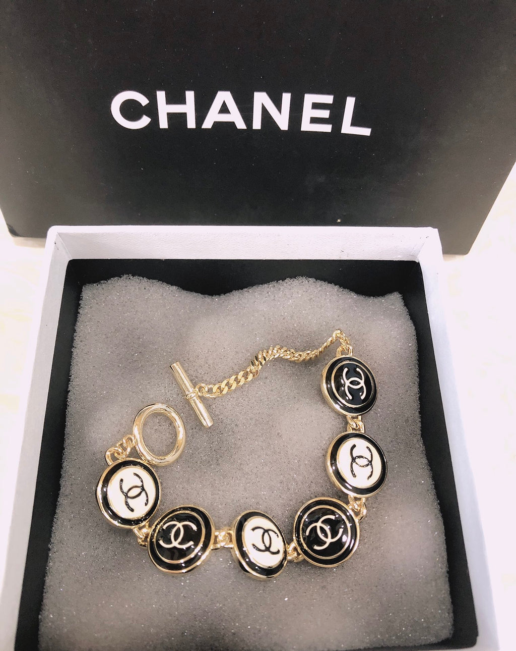 X1N83C205K  Popular bracelet