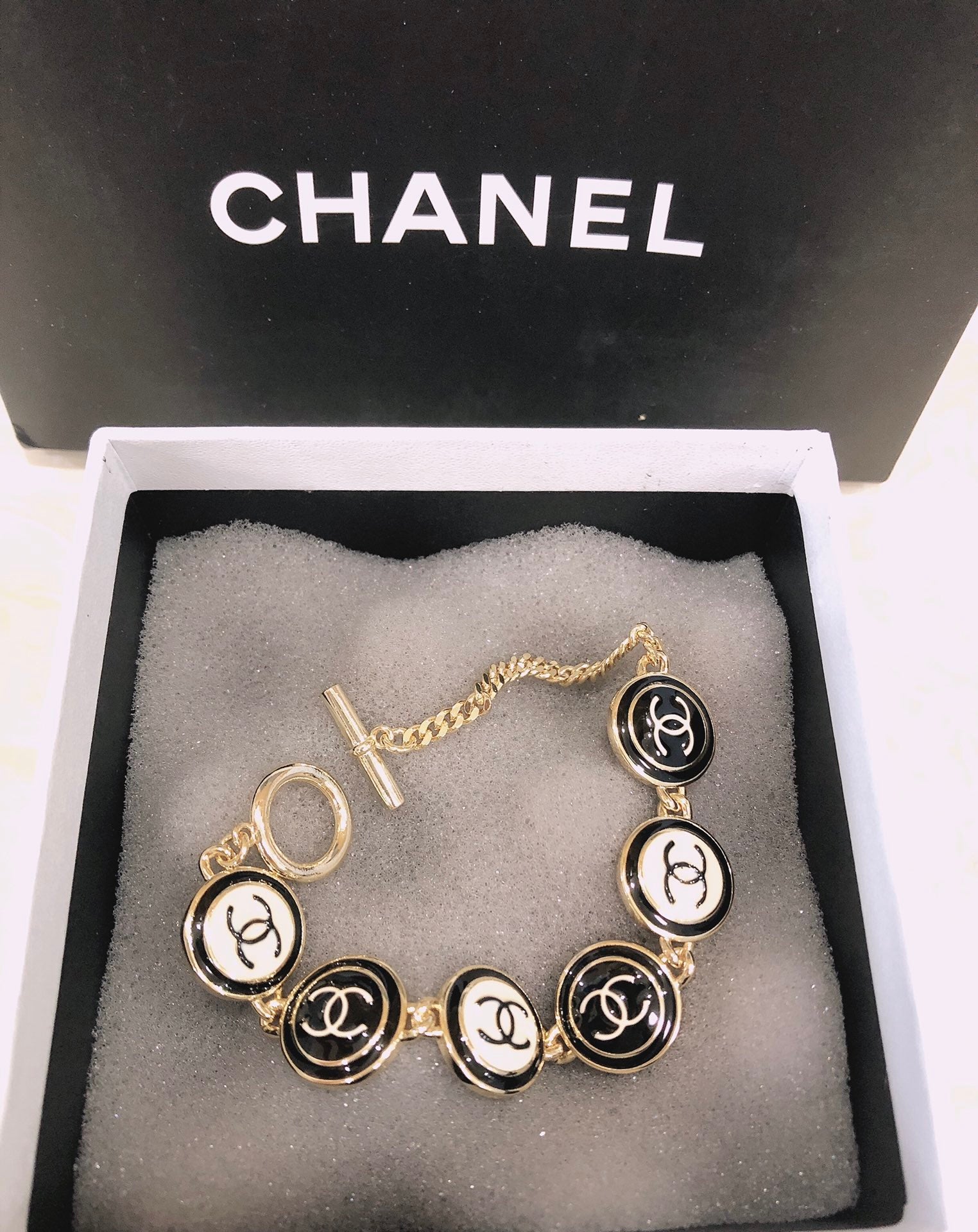 X1N83C205K  Popular bracelet