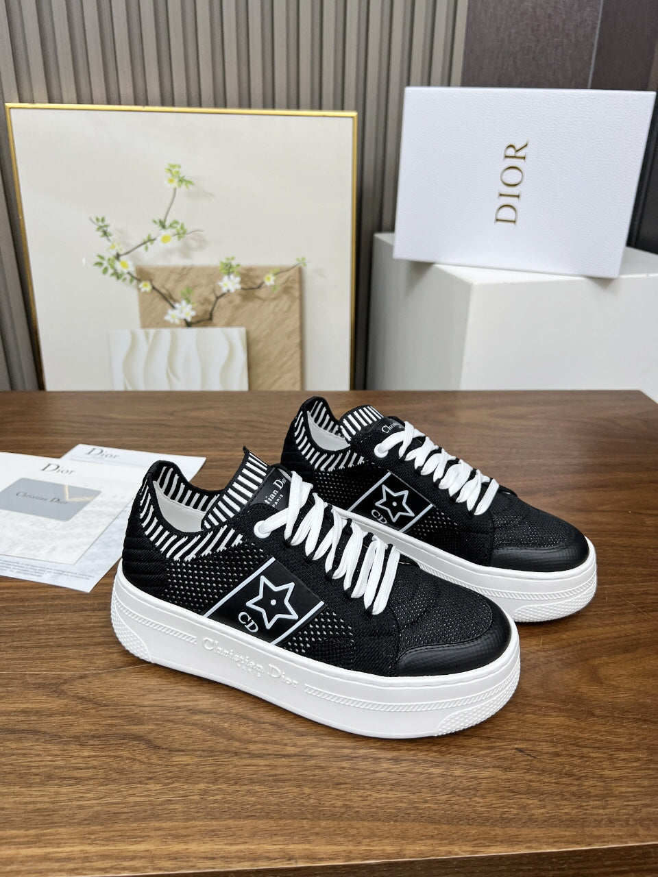 Z2Q105D310 Popular high-quality Shoes