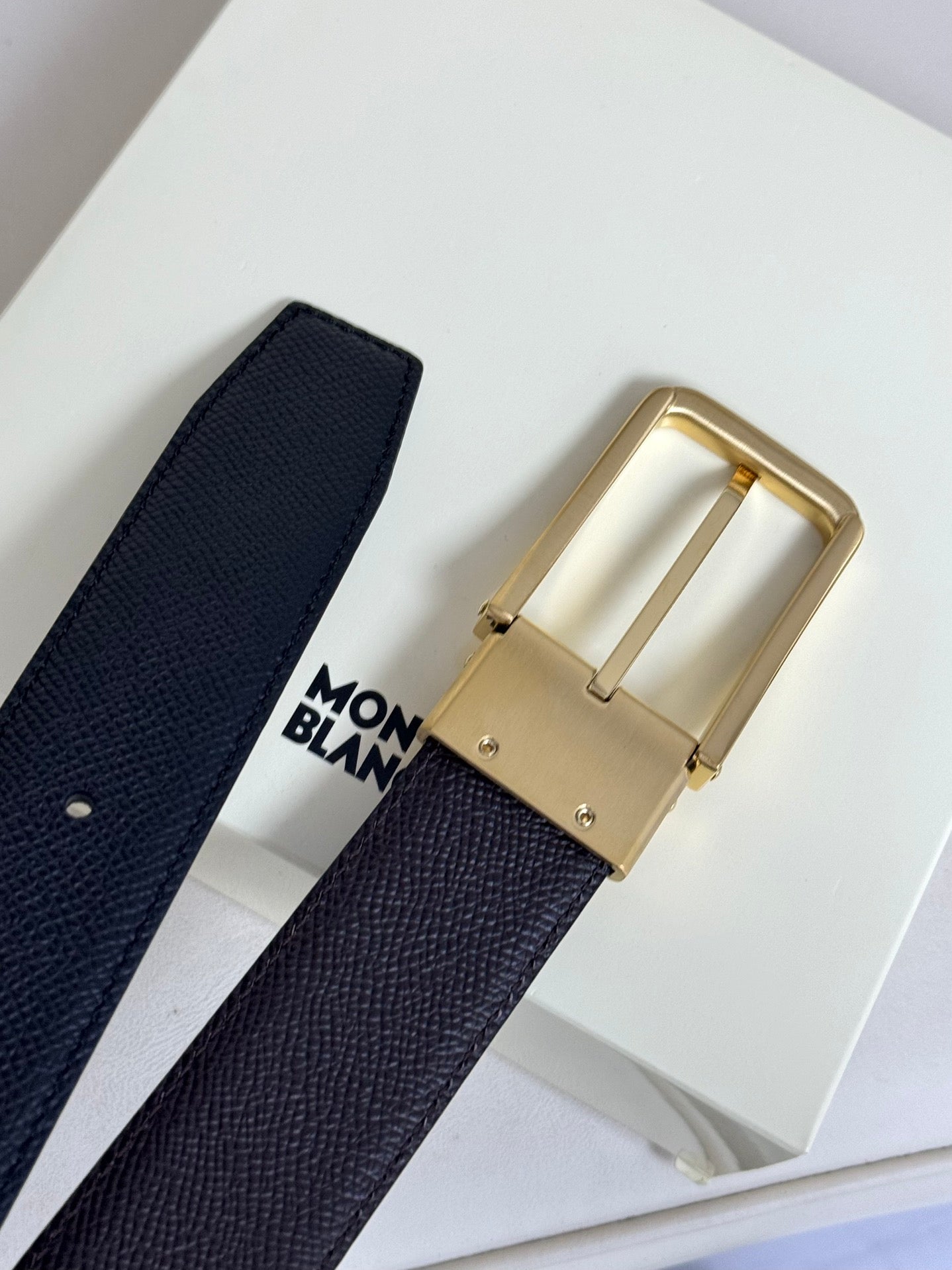 P1R55A236 Popular  High quality belt With full package