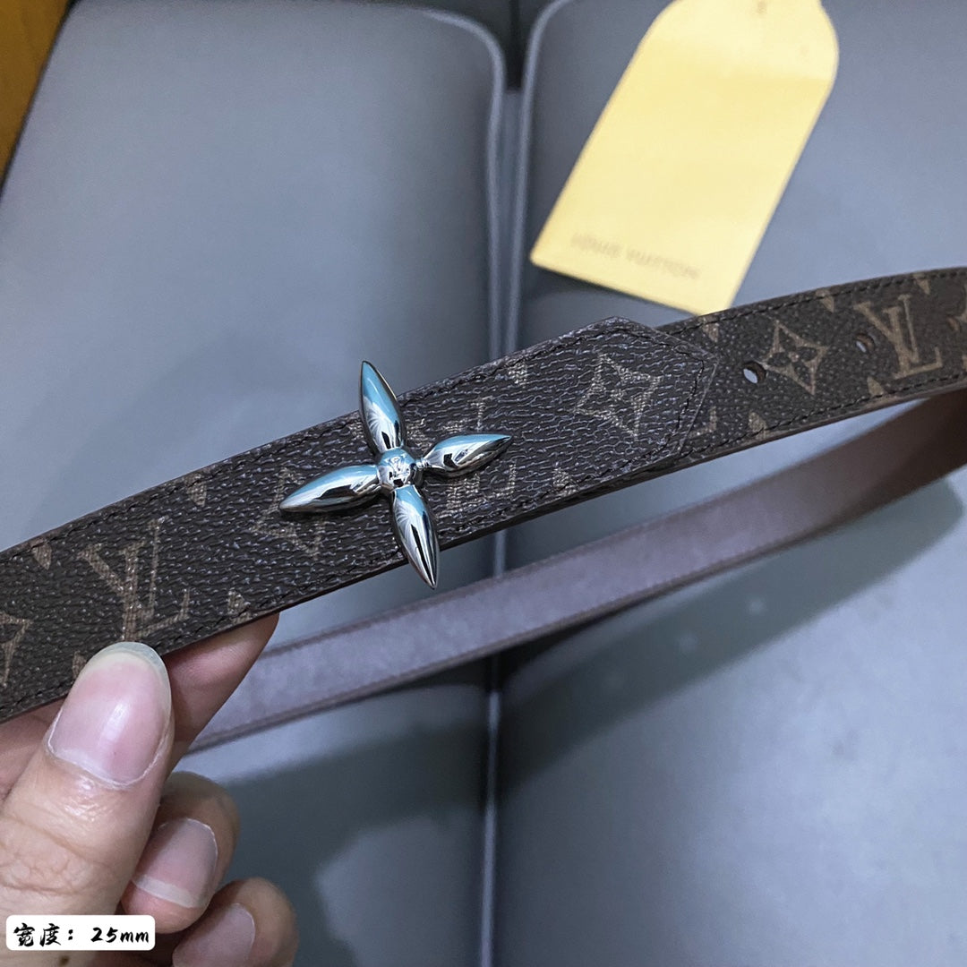 P1Q64E51 Popular  High quality belt With full package