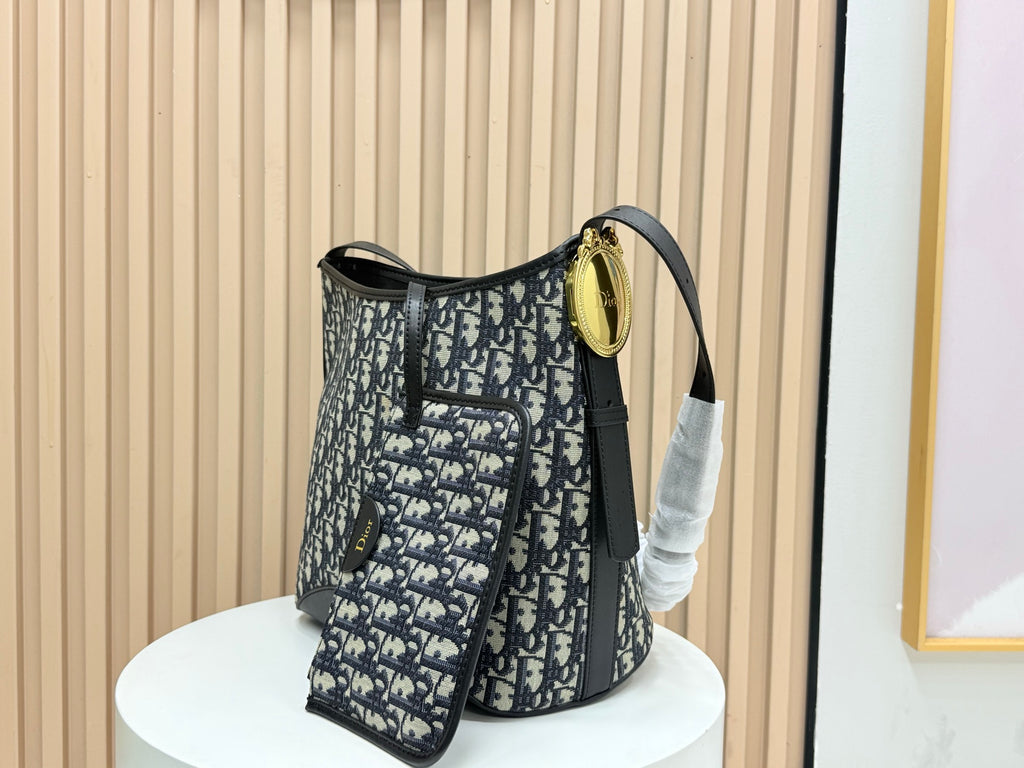 B1R76D46 Popular  bag