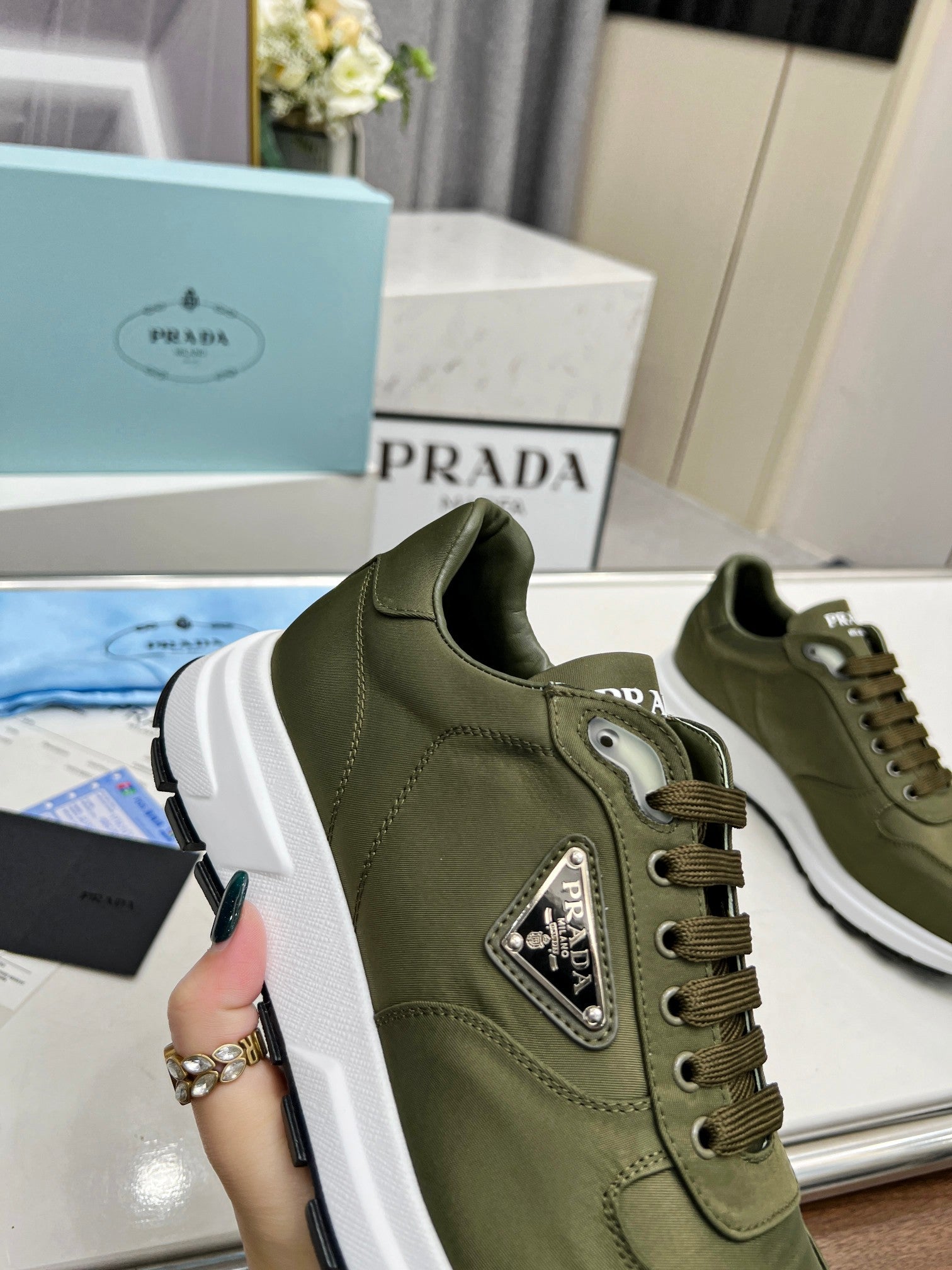 Z2Q95P92 Popular high-quality shoes
