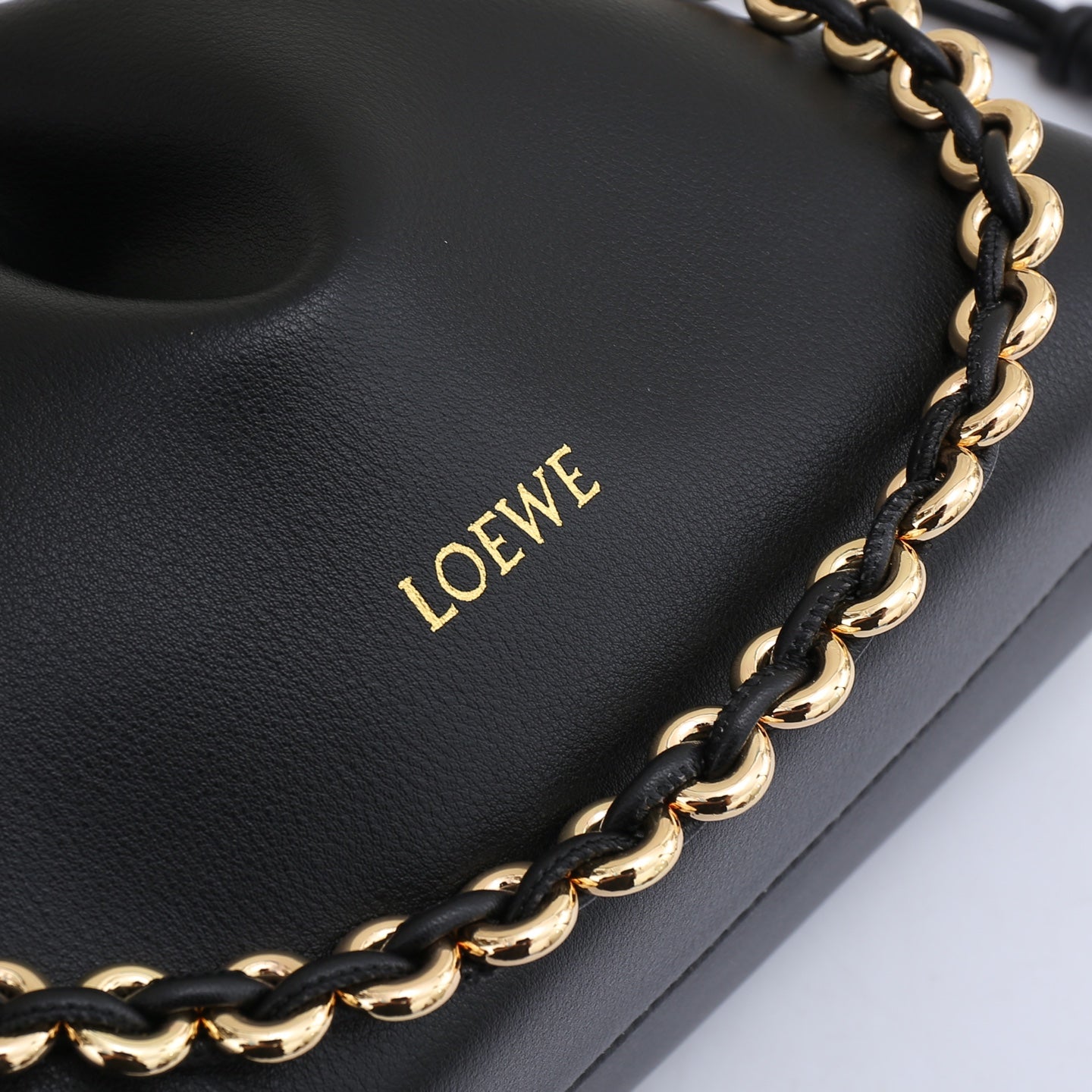 B1R66A8 Popular leather bag