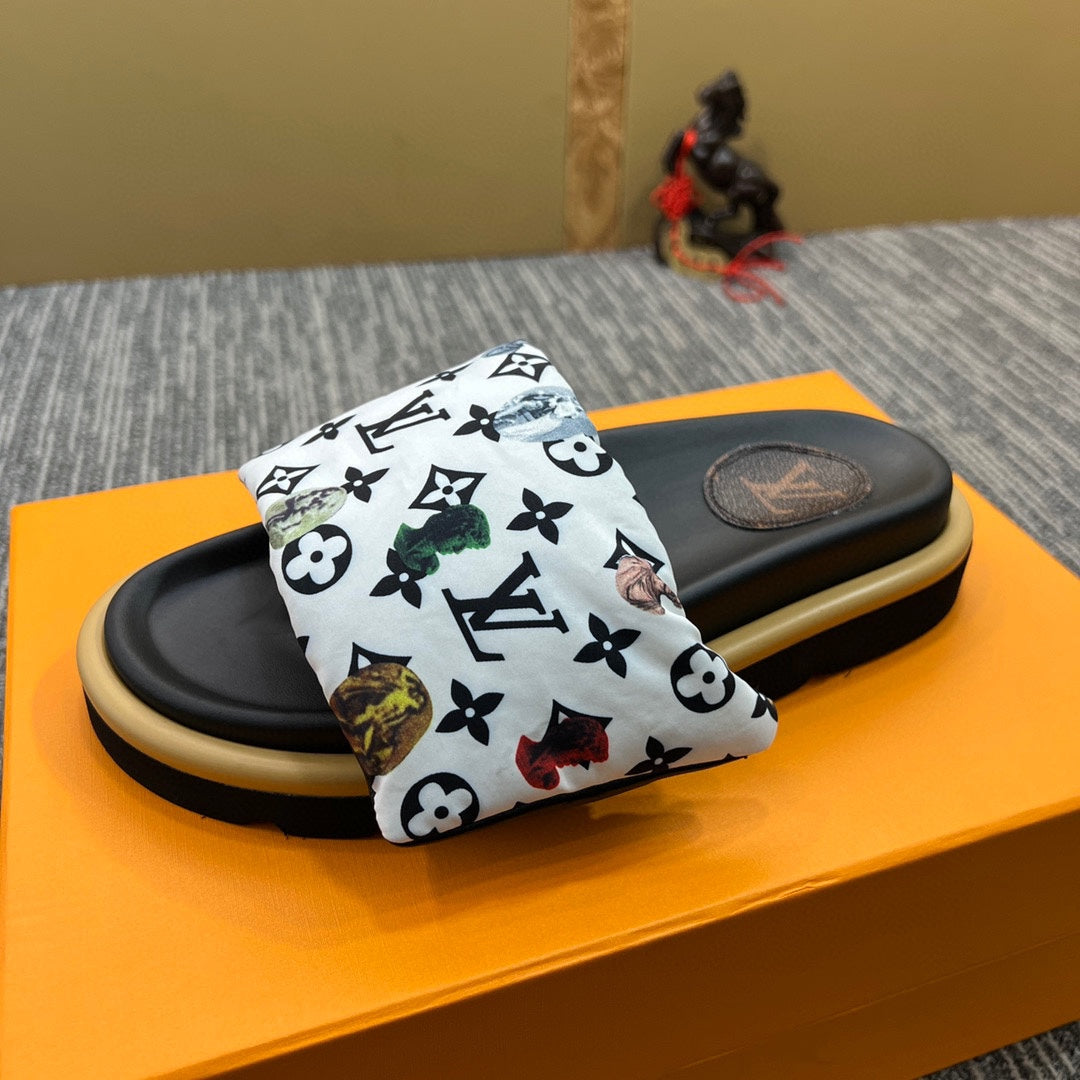 Z5XF120 Popular leather quality Slippers