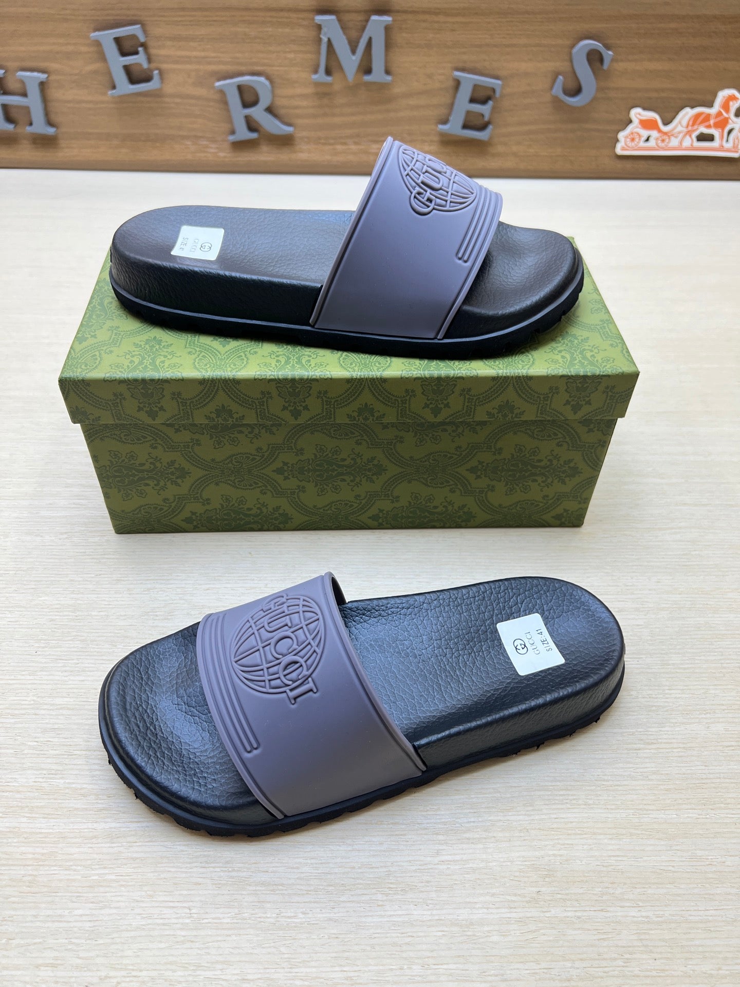 Z5R66B23 Popular  Slippers