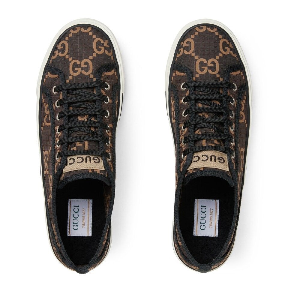 Z2Q105B212 Popular high-quality Shoes