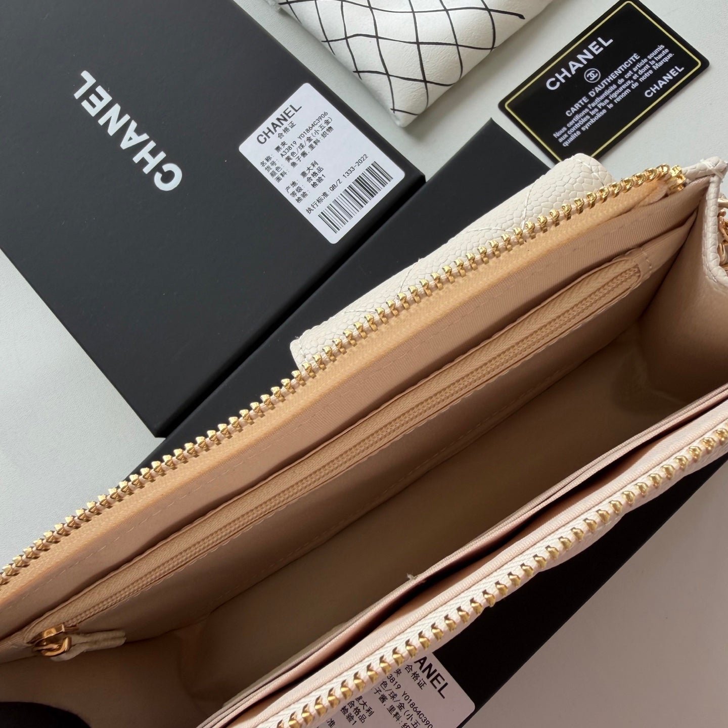 B1P46C23 Popular leather bag