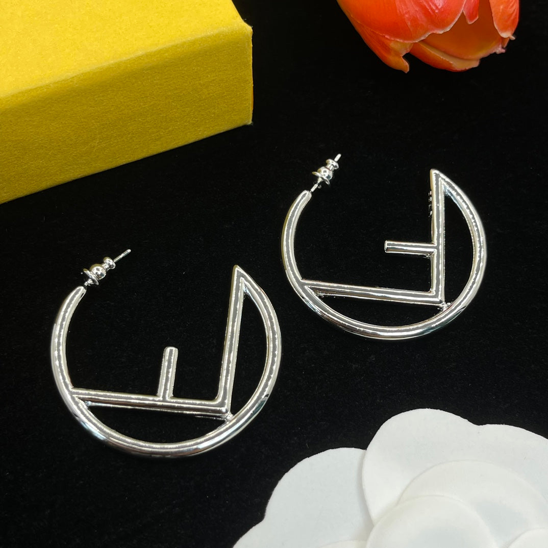 X1Z94F647E Popular  Earrings