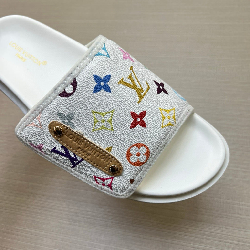 Z5N75E6  Popular Slippers