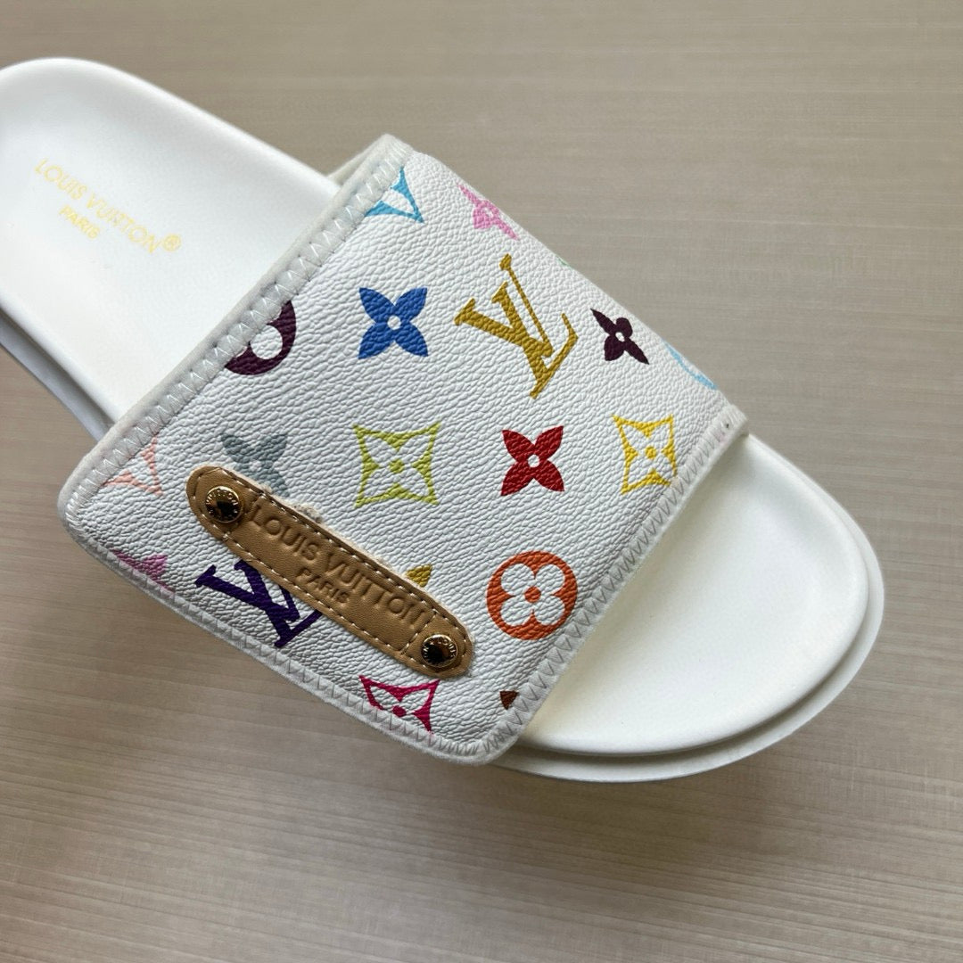 Z5N75E6  Popular Slippers
