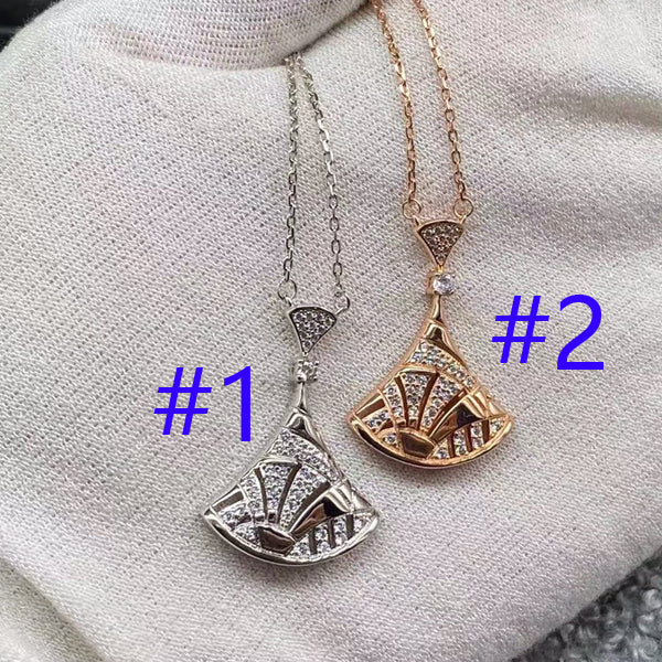 X1Q85S418X Popular Necklaces