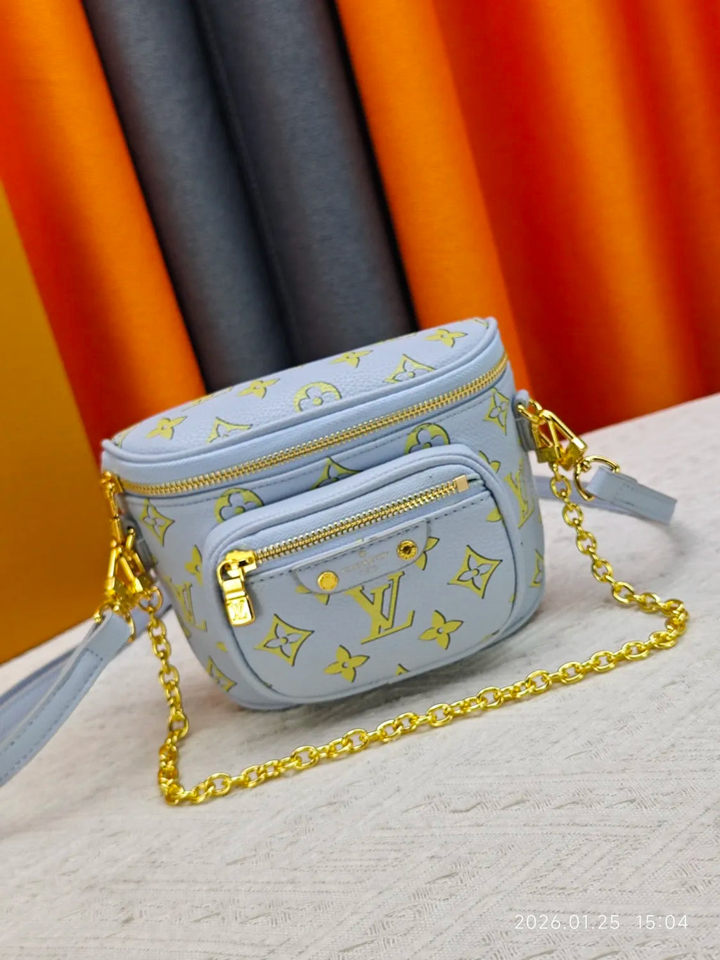 B1P46E76 Popular leather bag