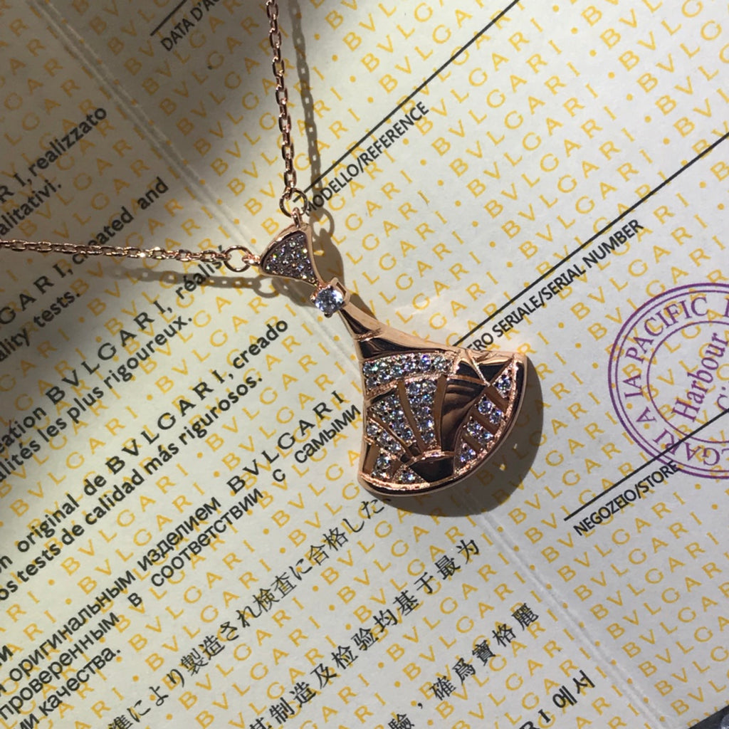 X1Q85S418X Popular Necklaces