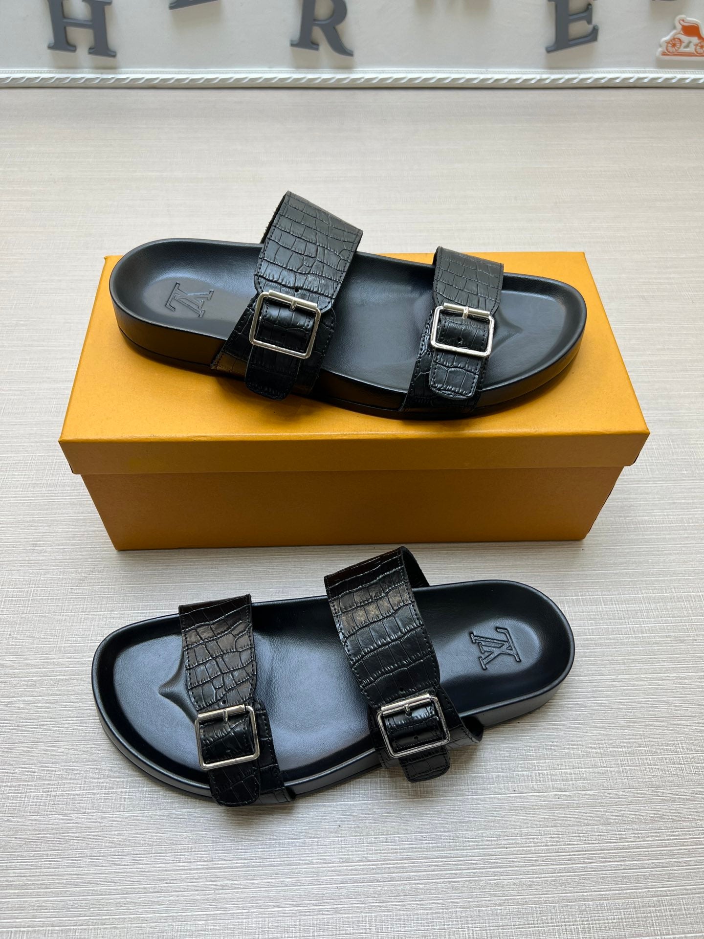 Z5ZE87 Popular slippers