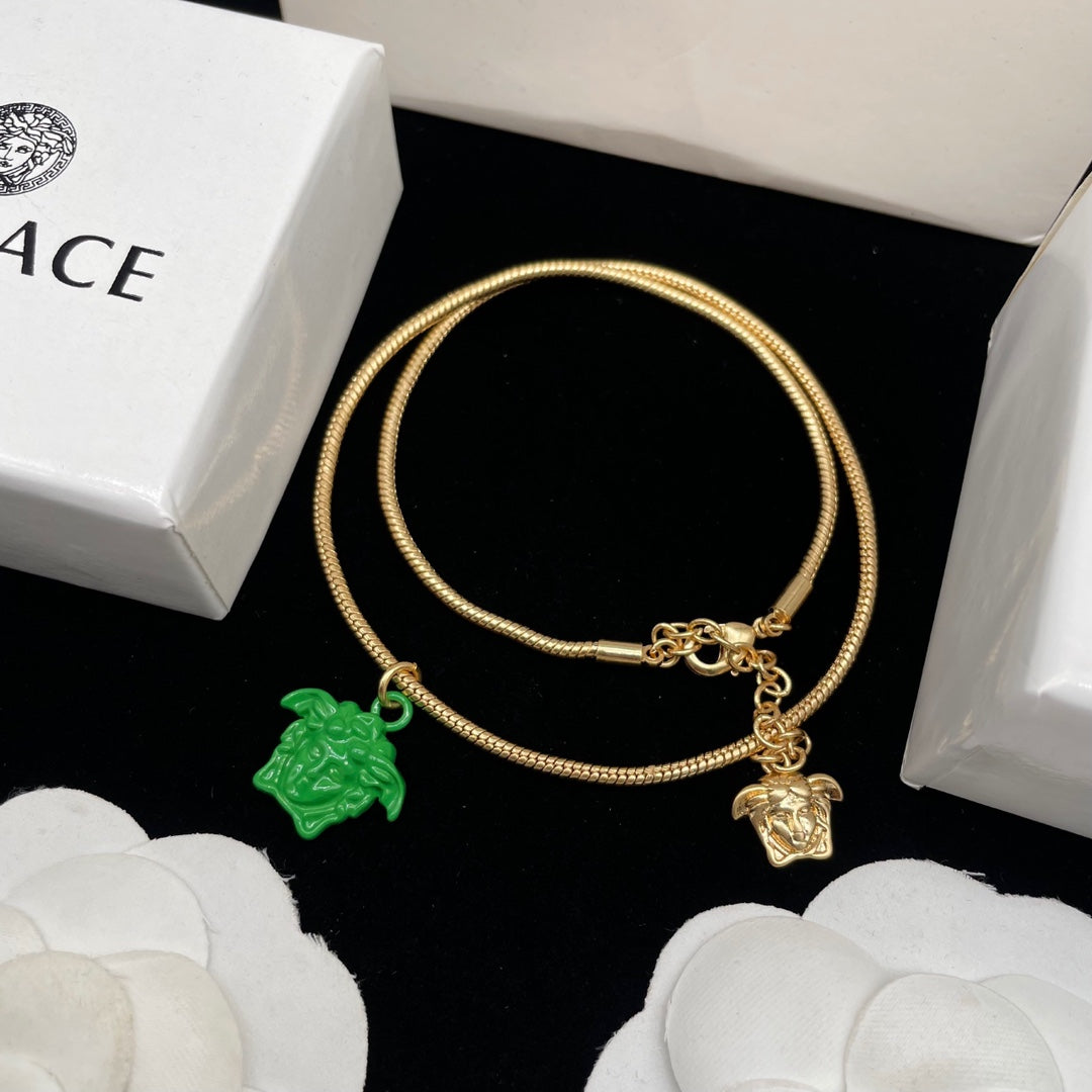 X1R75V64X Popular  Necklaces