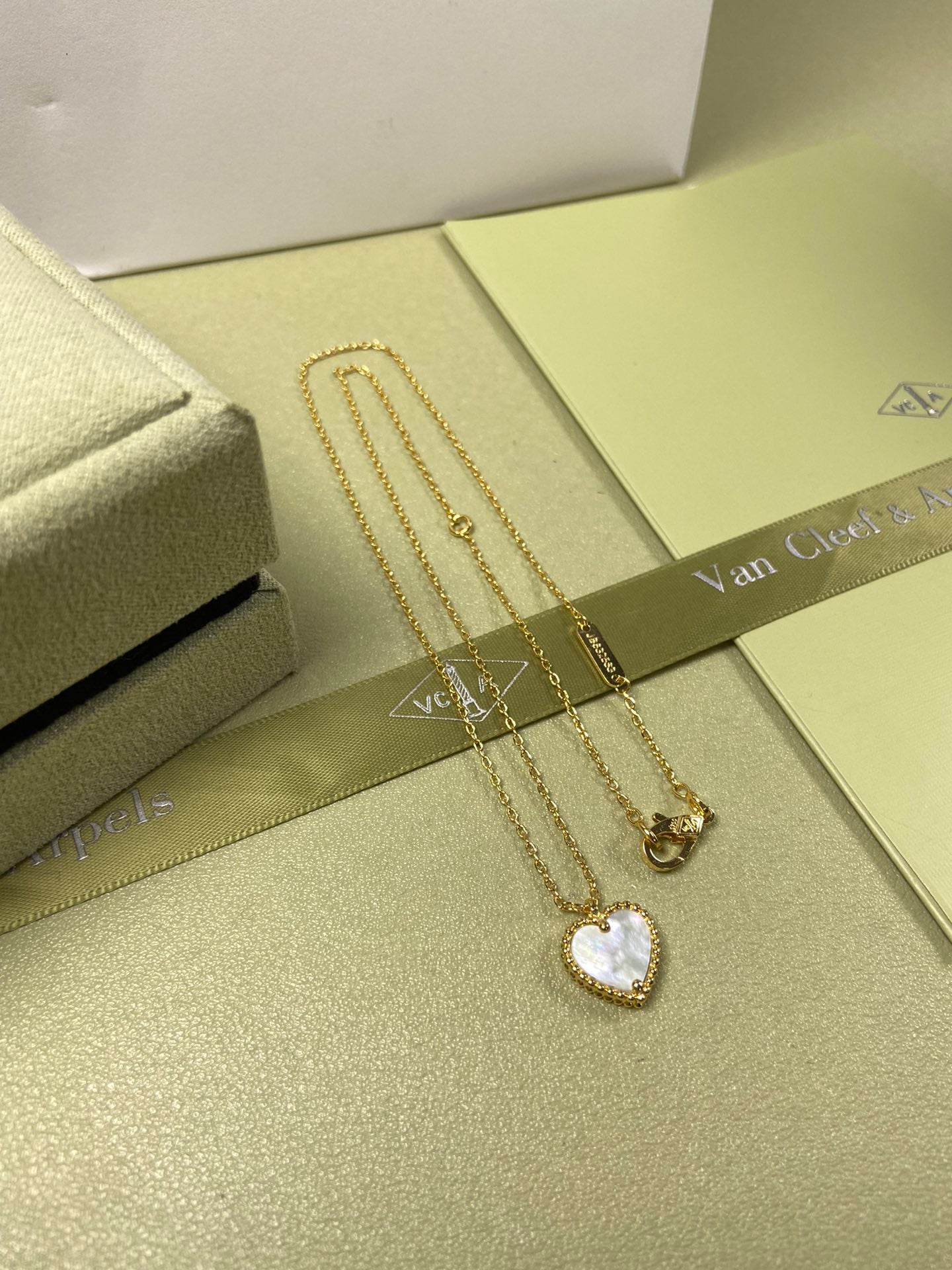 X5X94VA191K  Popular     high quality bracelets,necklaces