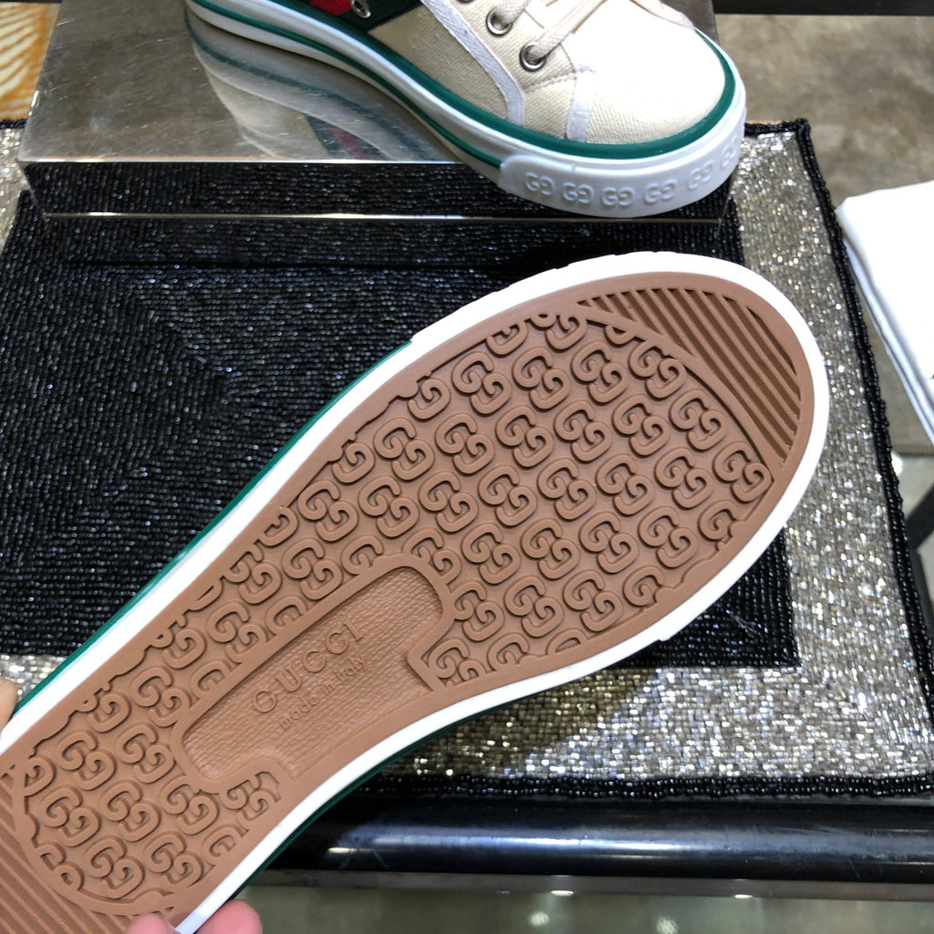 Z2YB50 Popular shoes