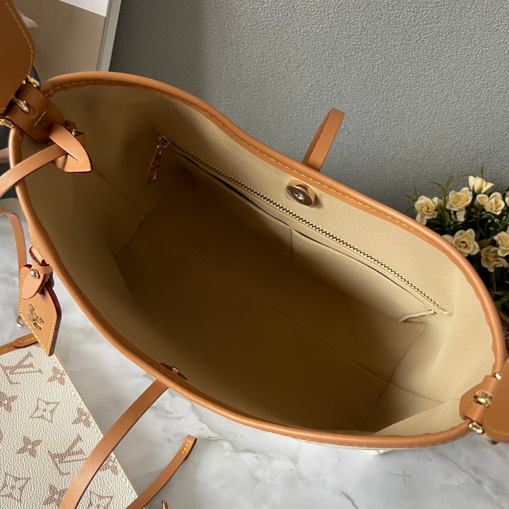 B12X34E277 Popular  leather bag 