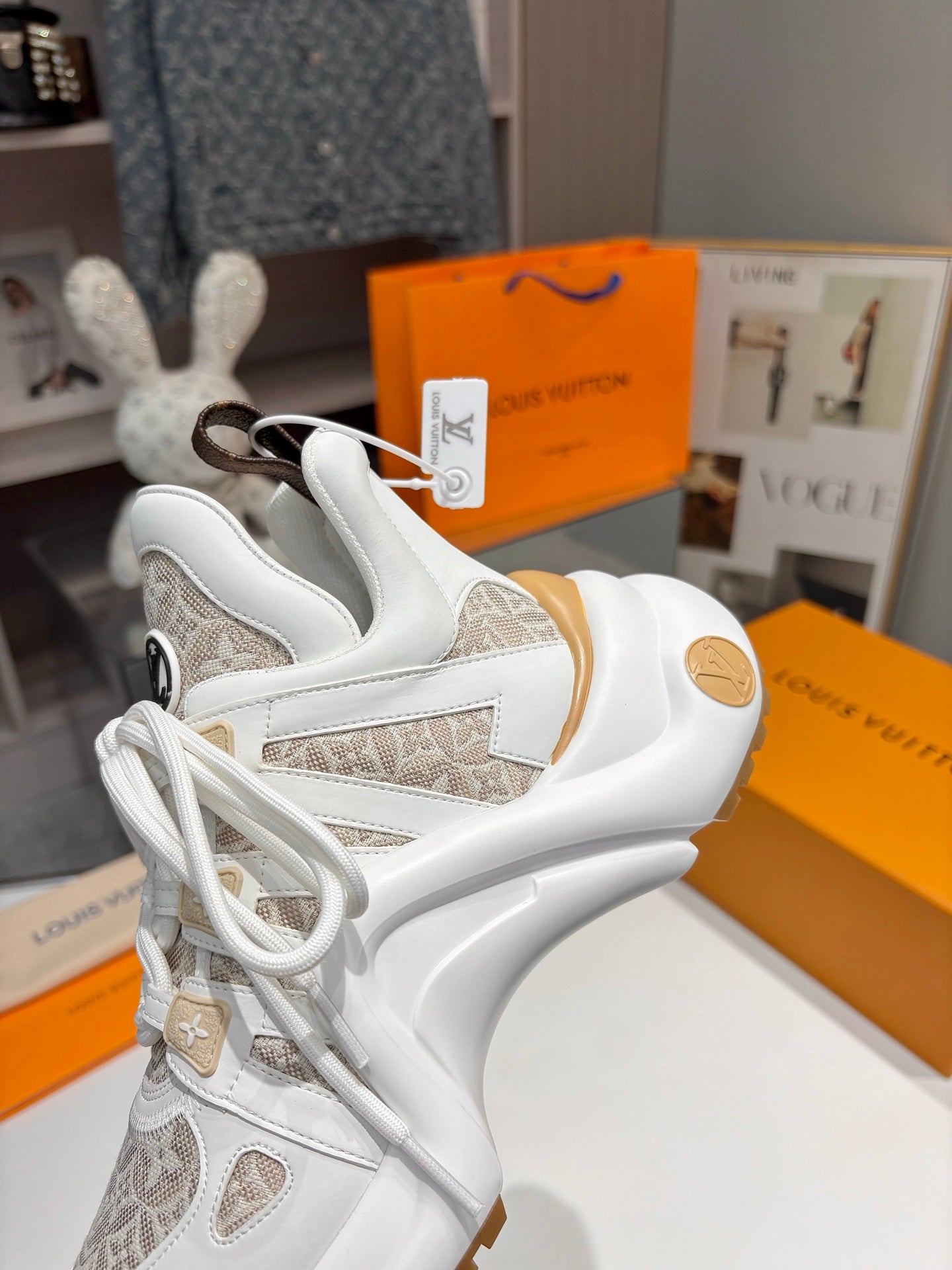 Z2Q105E440  Popular high-quality Shoes