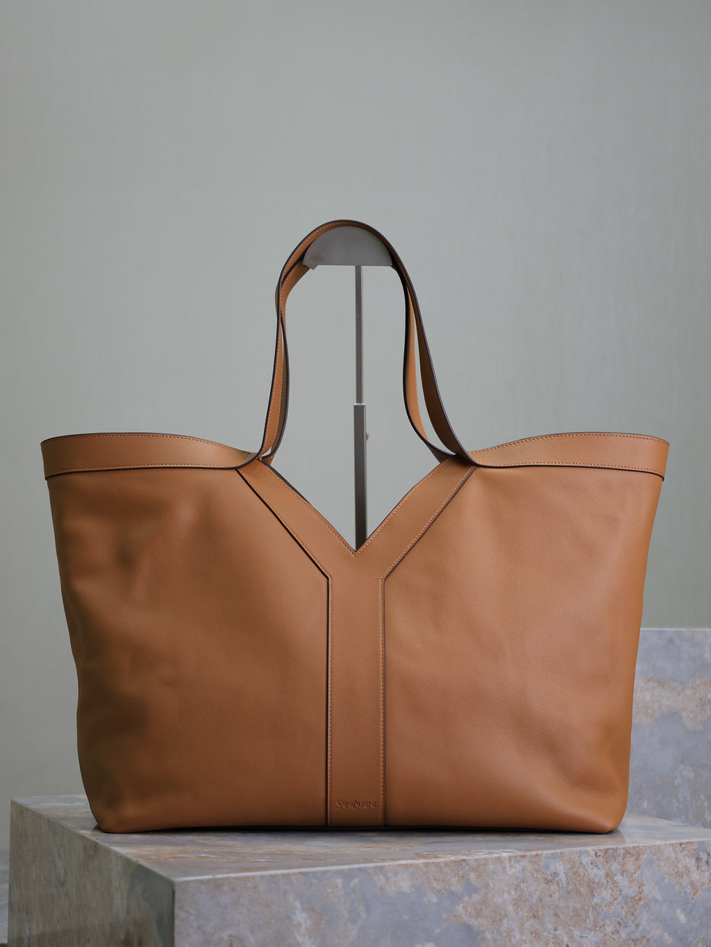 B1X124SL85 Popular   leather bag