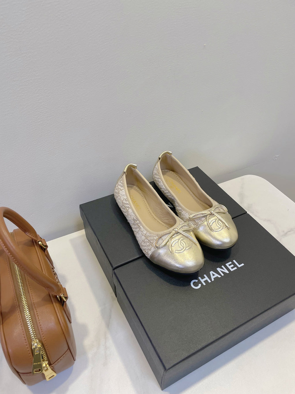 Z2Q95C107 Popular high-quality  shoes