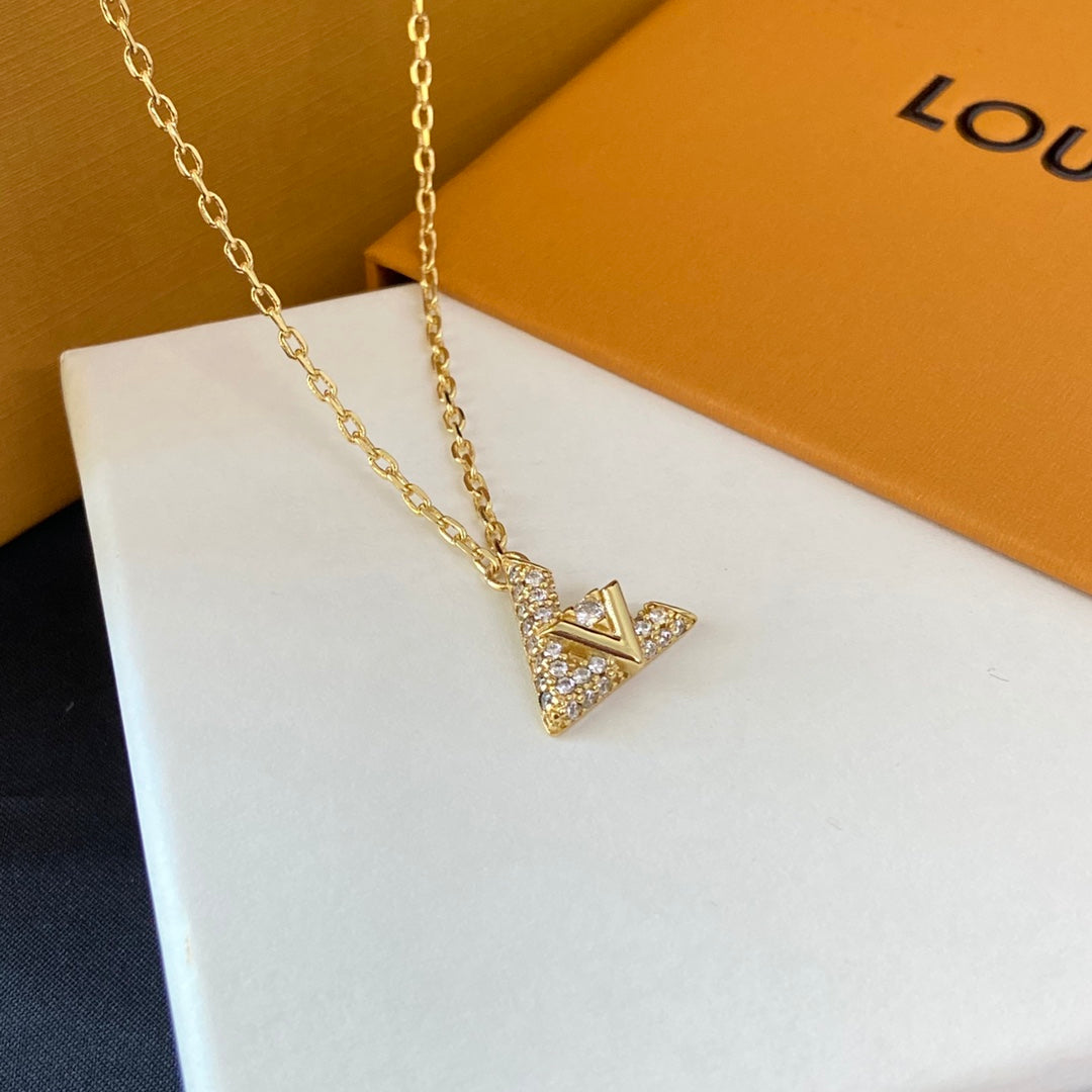 X1X34E609X  Popular  Earrings Bracelets Necklaces