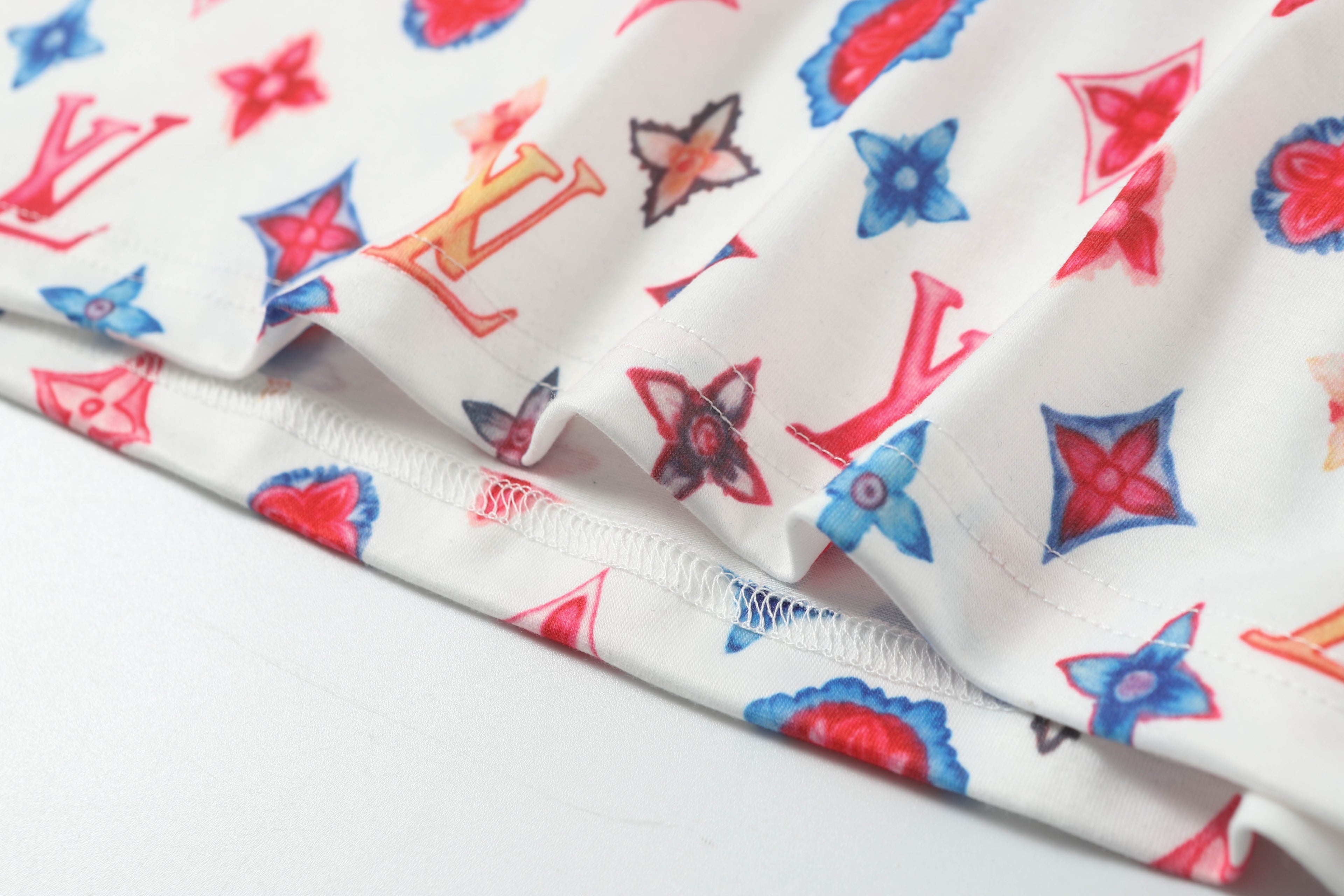 U1R45E188 Popular T-shirt