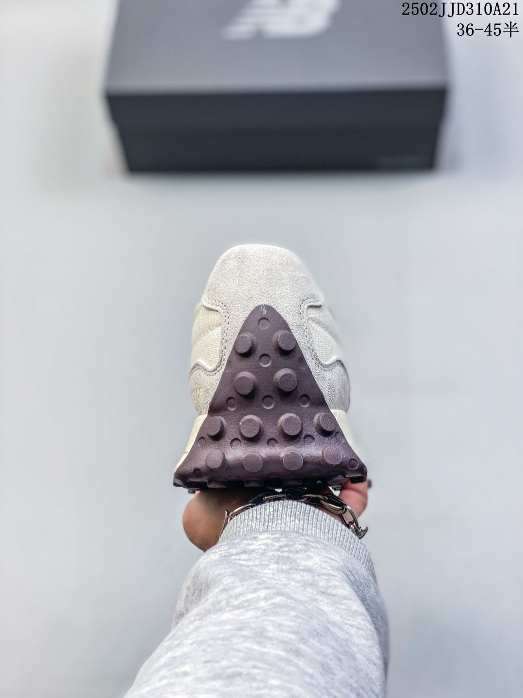 Z4Z35A42 Popular shoes (No box)