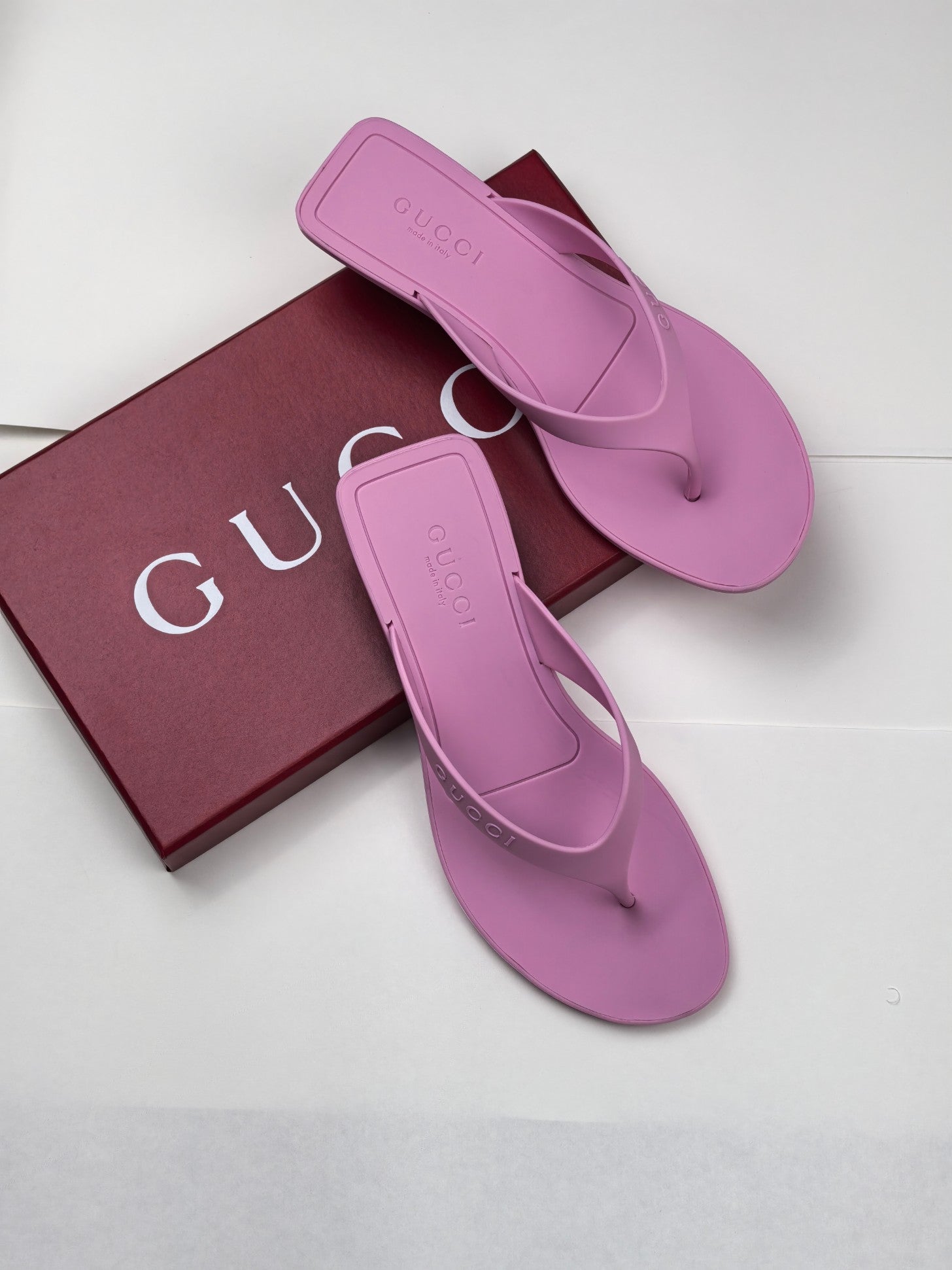 Z2X66B66  Popular high-quality slippers