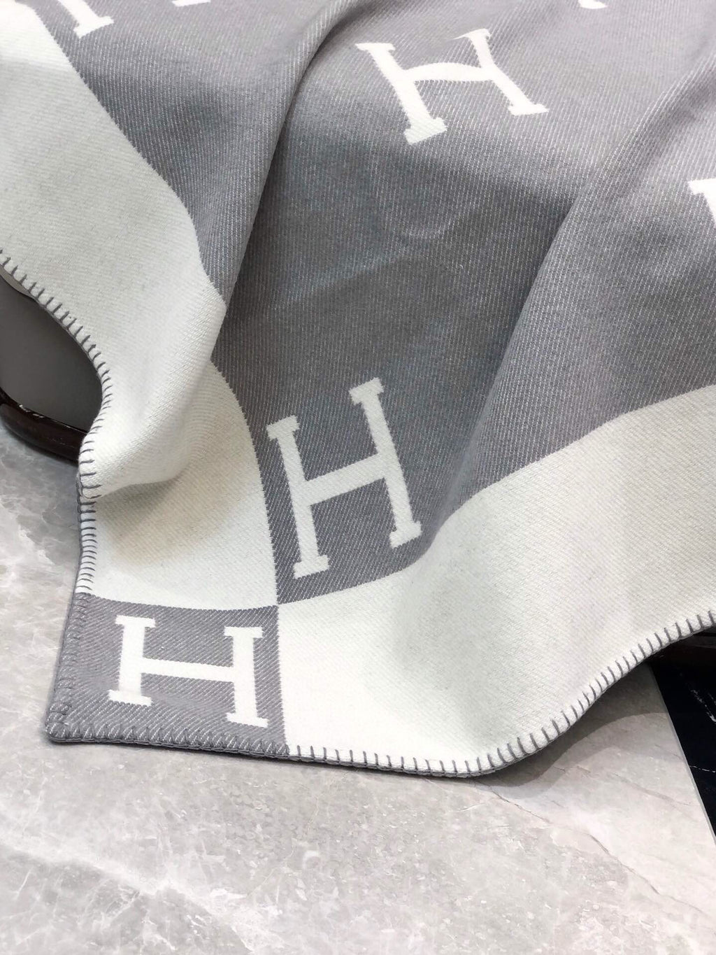 W1R86H28 Popular blanket