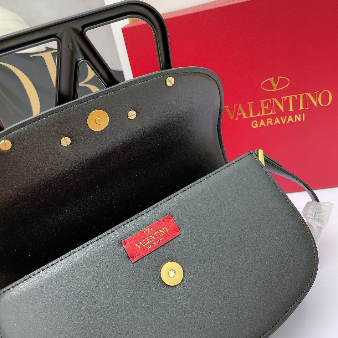 B5X111VL45 Popular  leather bag 