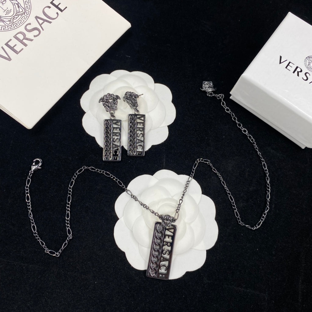 X1R75V100X Popular   Necklace. Earrings