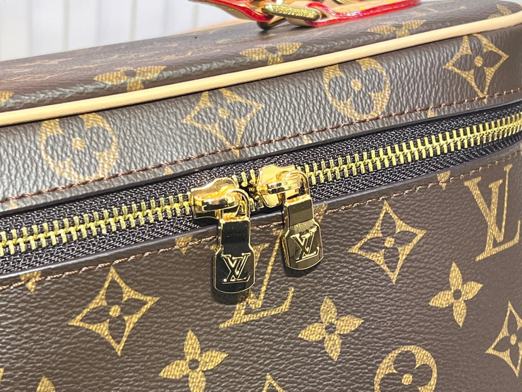 B1X45E10 Popular  leather bag