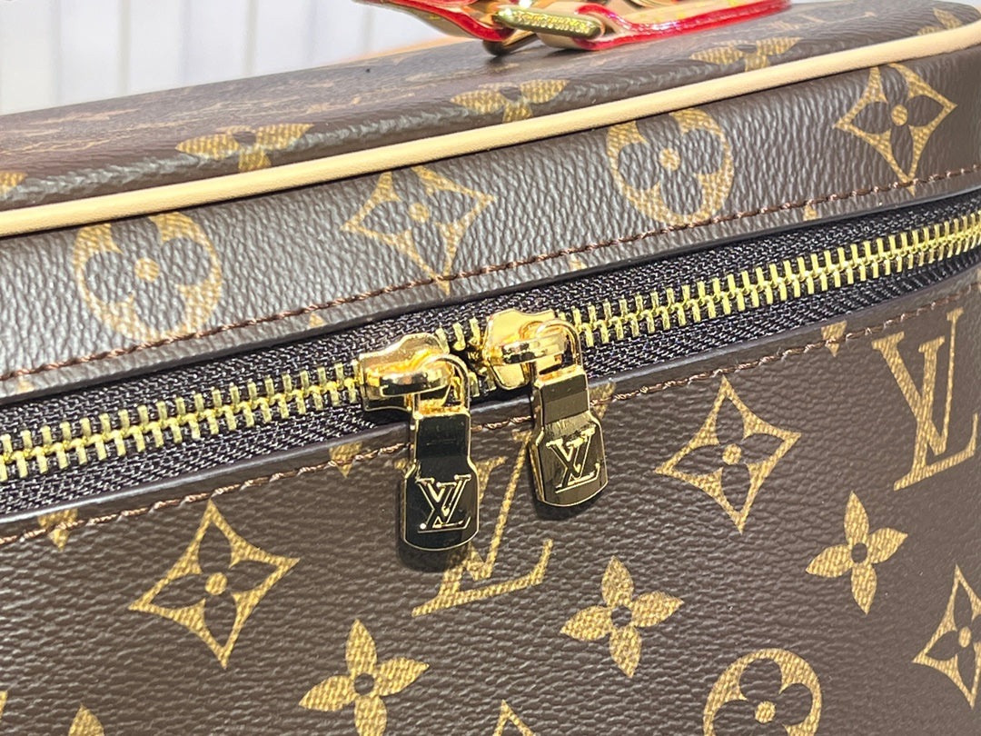 B1X45E10 Popular  leather bag