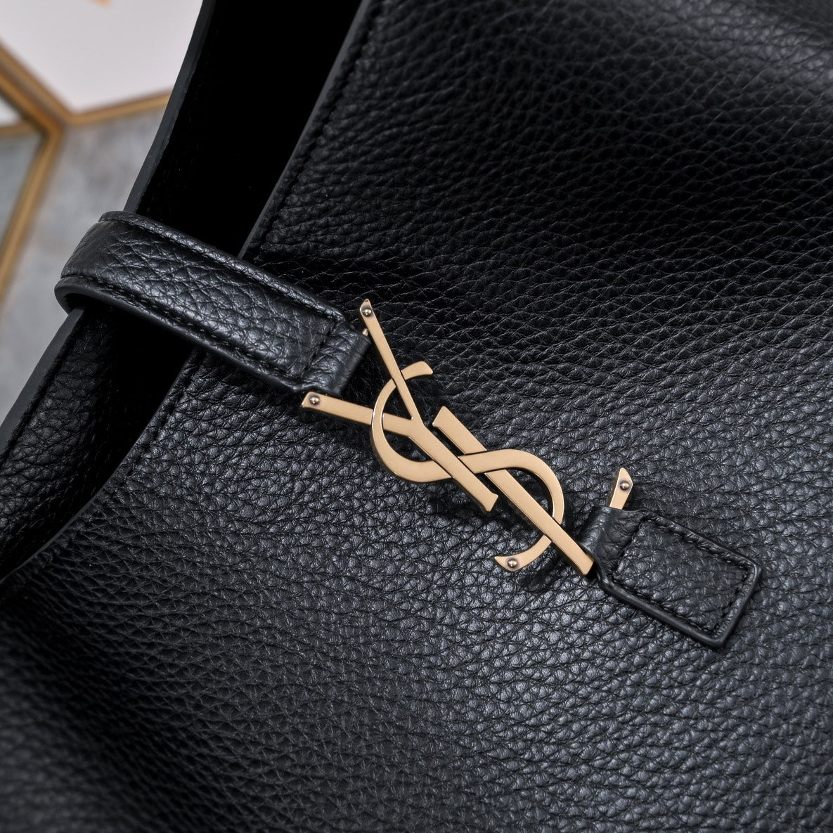 B1X64SL463 Popular leather bag
