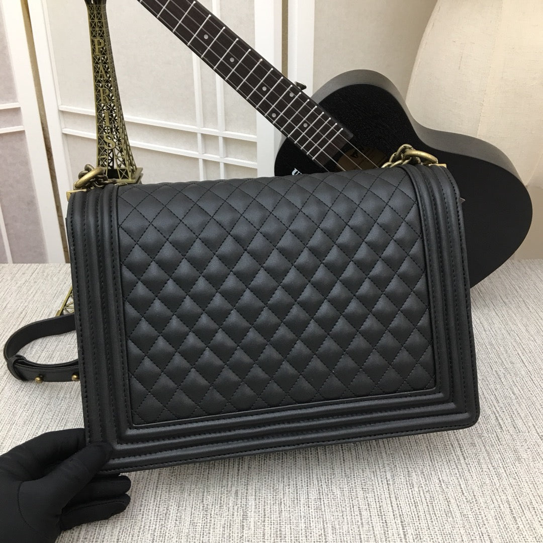 B5X121C60 Popular  leather bag 