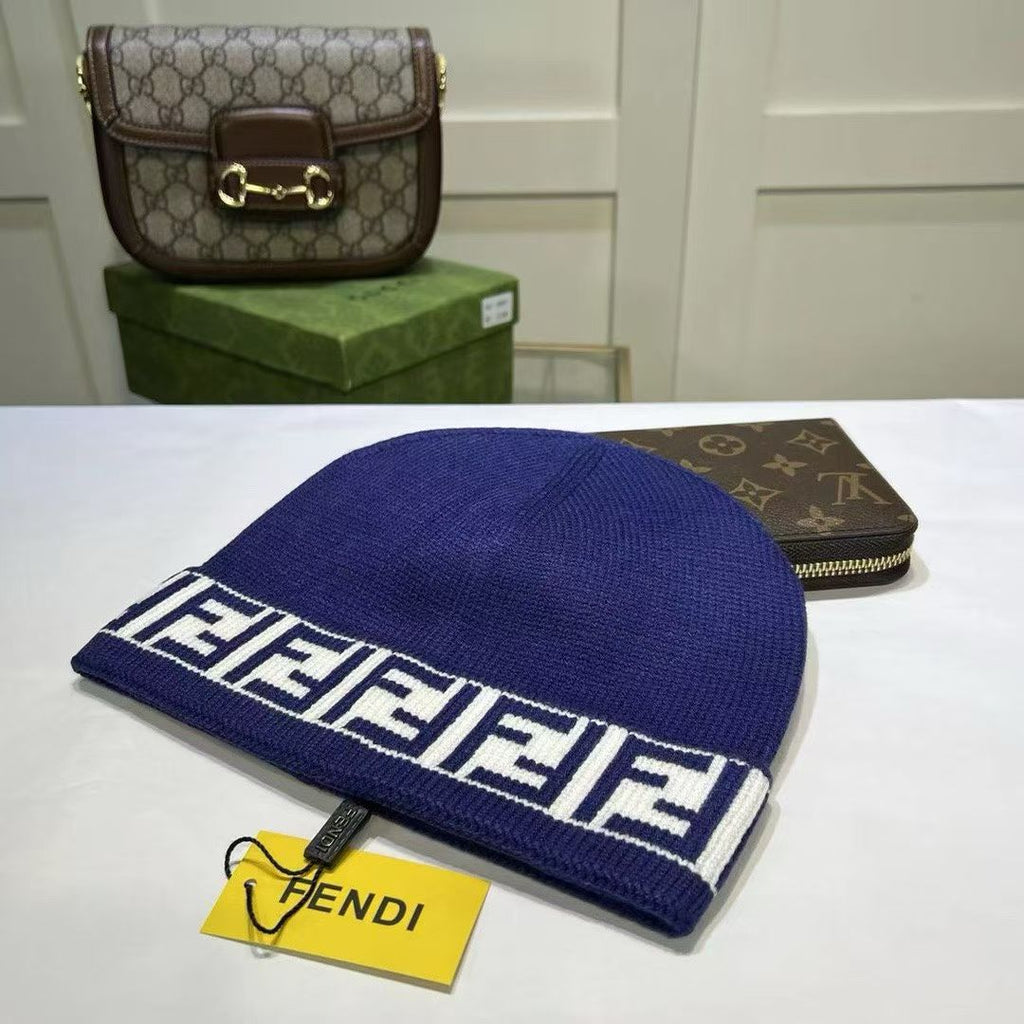 M1R86F44 Popular hats
