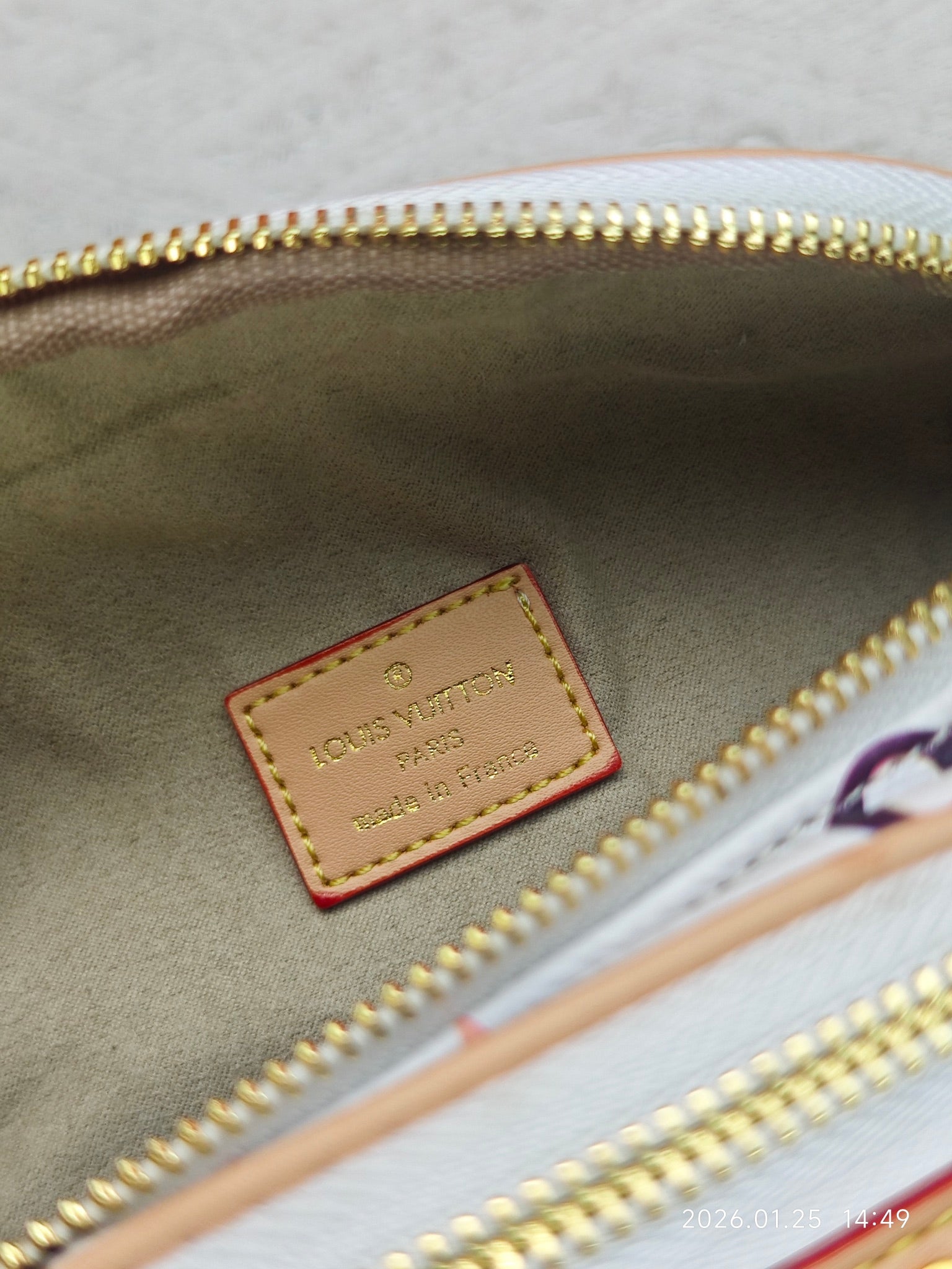 B1P46E74 Popular  bag