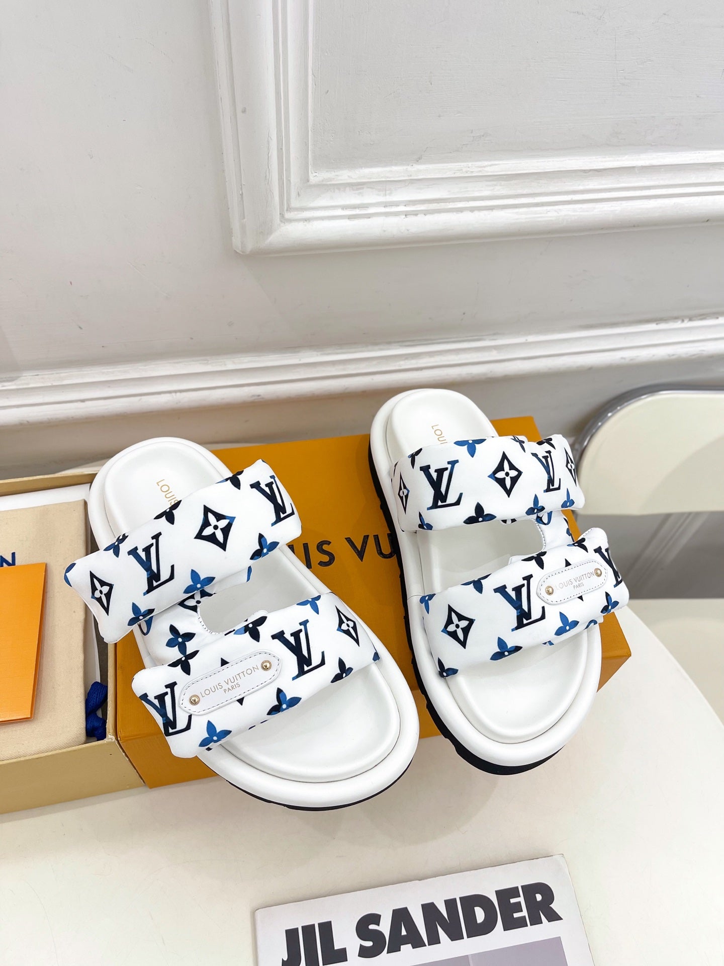 Z1Q105E351 Popular Shoes