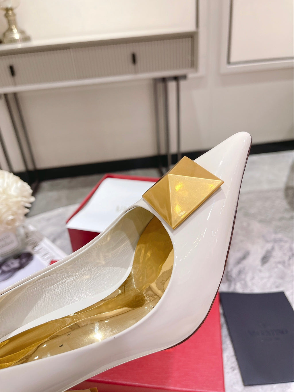 Z1WVL264 Popular sandals High heels