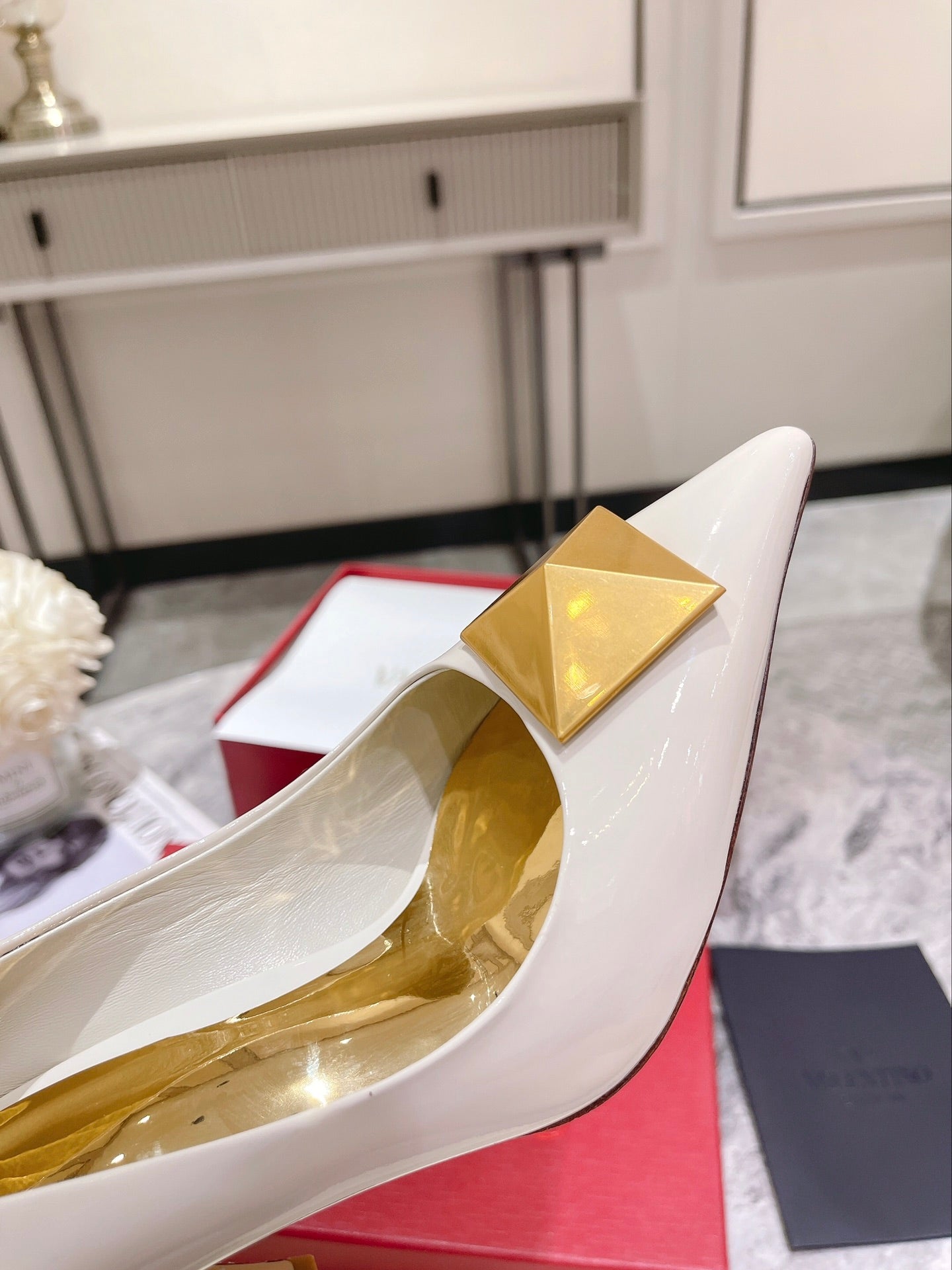Z1WVL264 Popular sandals High heels
