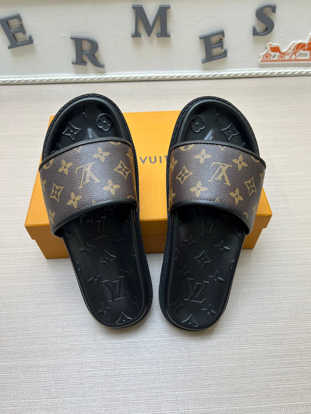 Z5Z35E304 Popular Slippers