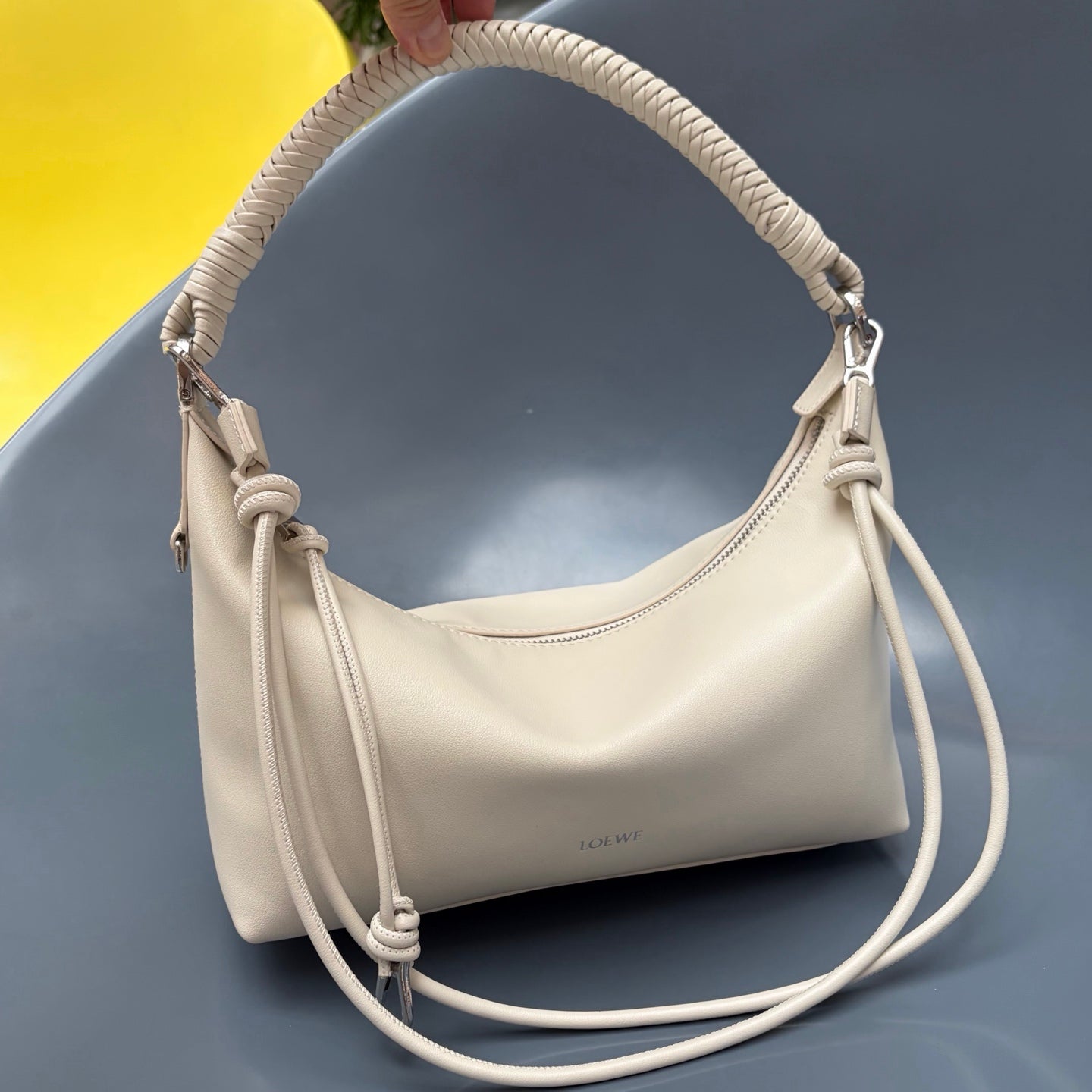 B1R66A13 Popular leather bag