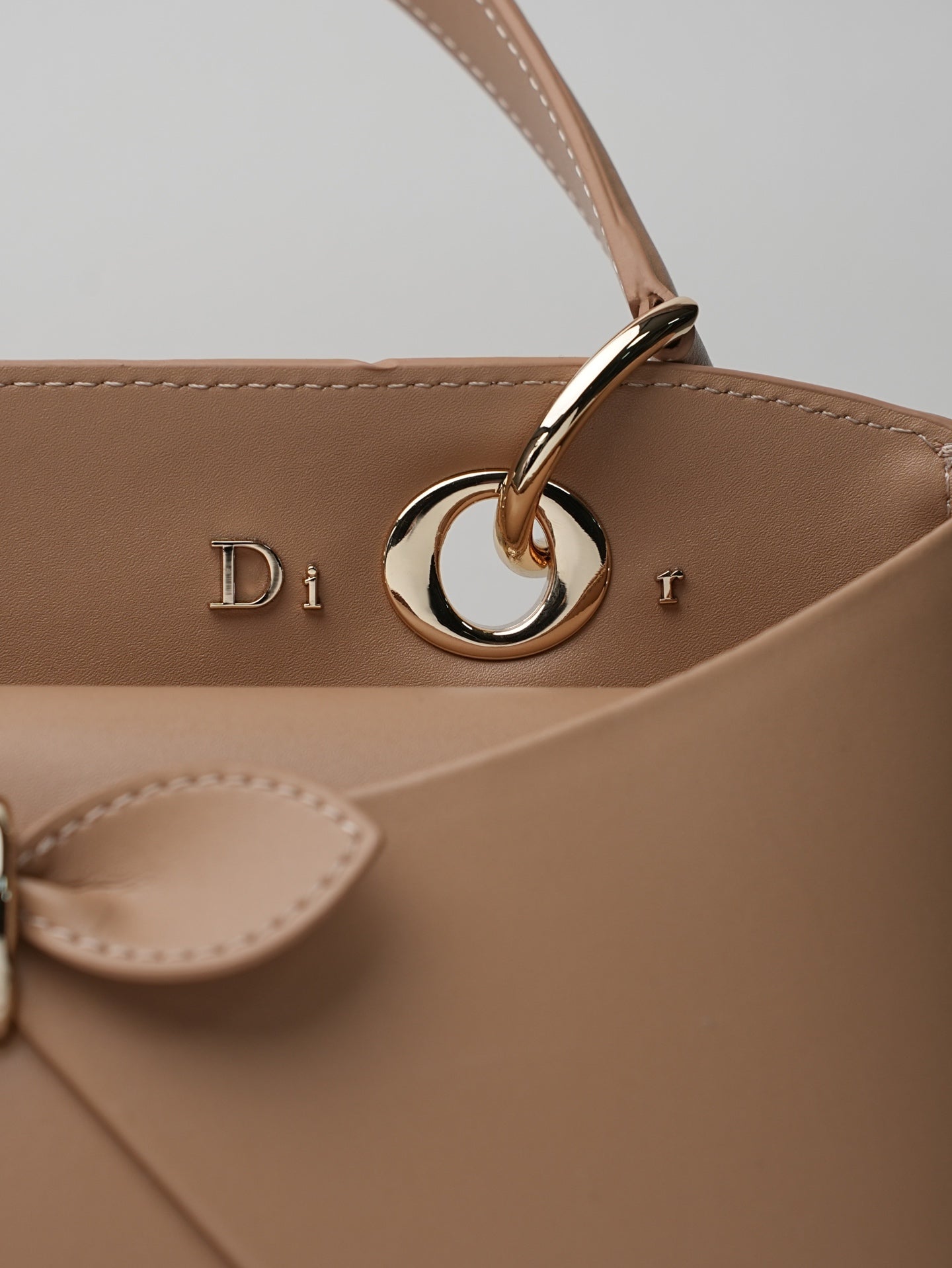 B1P36D89 Popular leather bag