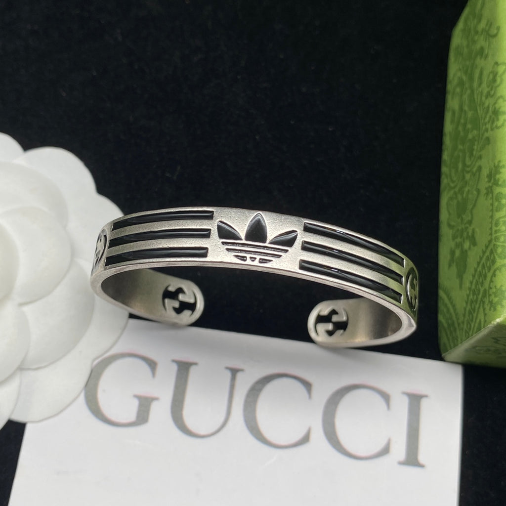 X1B82B250K  Popular Bracelets