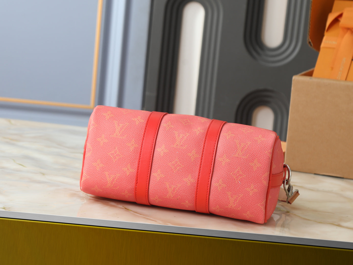 B1R76E51 Popular leather bag
