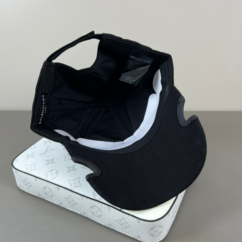 M1Z25J526 Popular hats