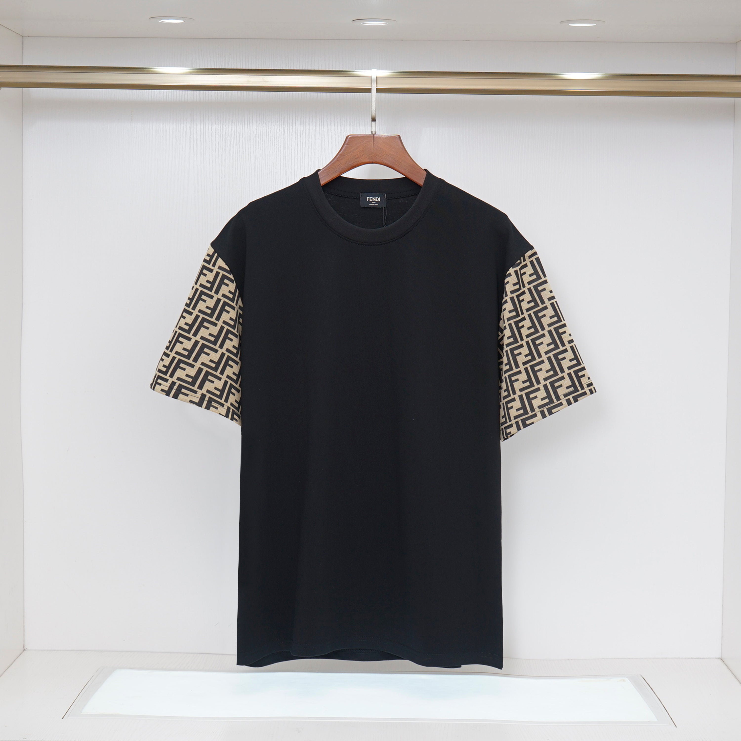 U1P36F124 Popular T-shirts