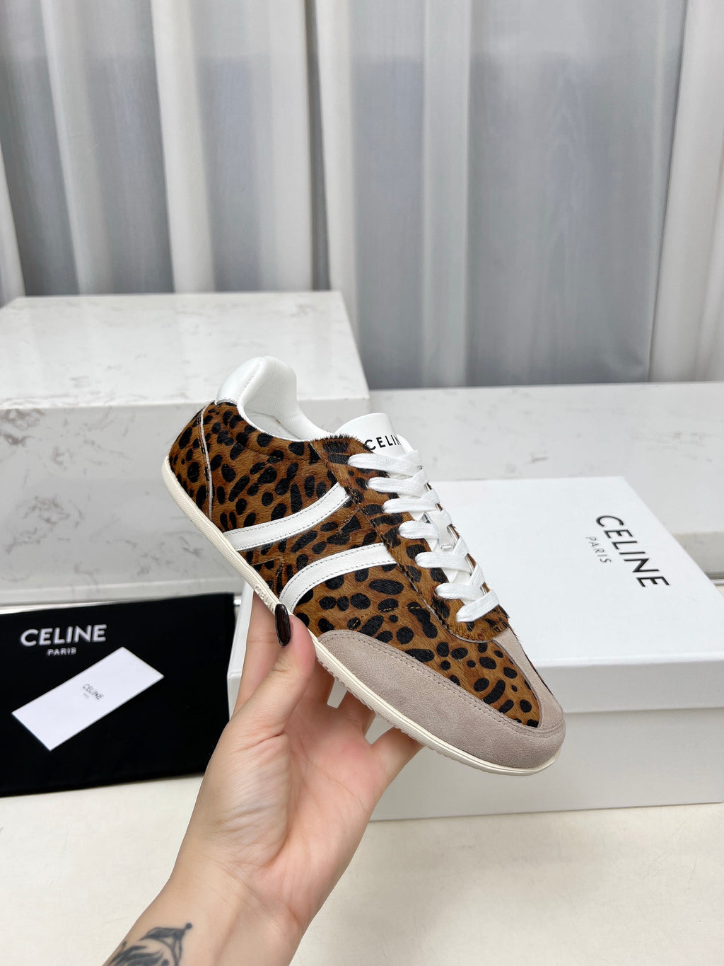 Z2Q105N270 Popular high-quality Shoes